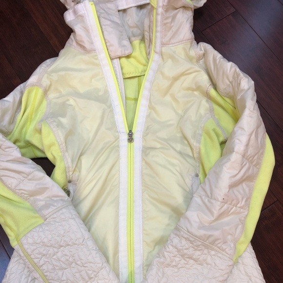 lululemon athletica Jackets & Blazers - Lululemon bundle up jacket